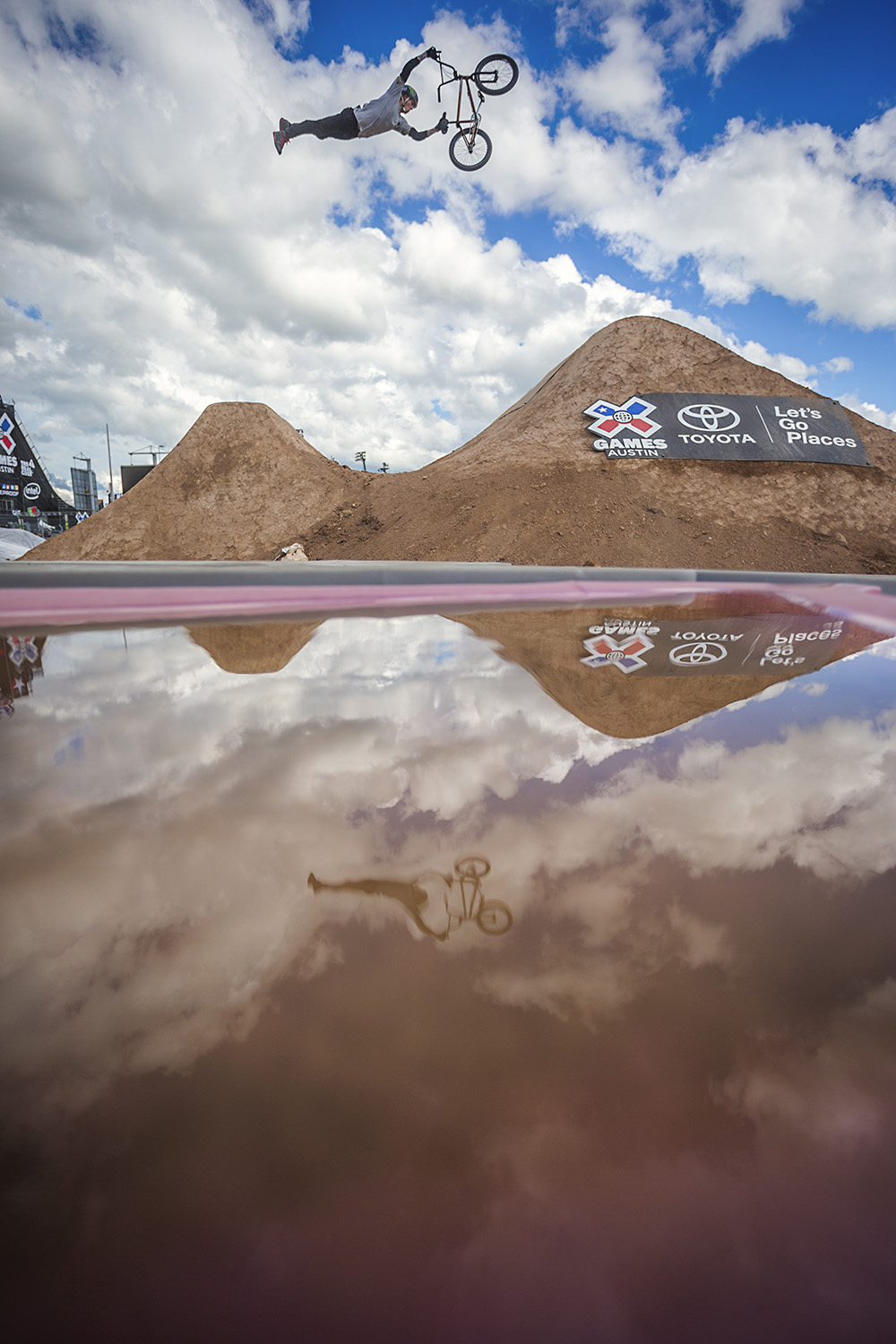 2016 Austin X Games BMX Dirt Final - 3rd Place – BRONZE - James Foster 2016 Austin X Games BMX Dirt Final - 3rd Place – BRONZE - James Foster