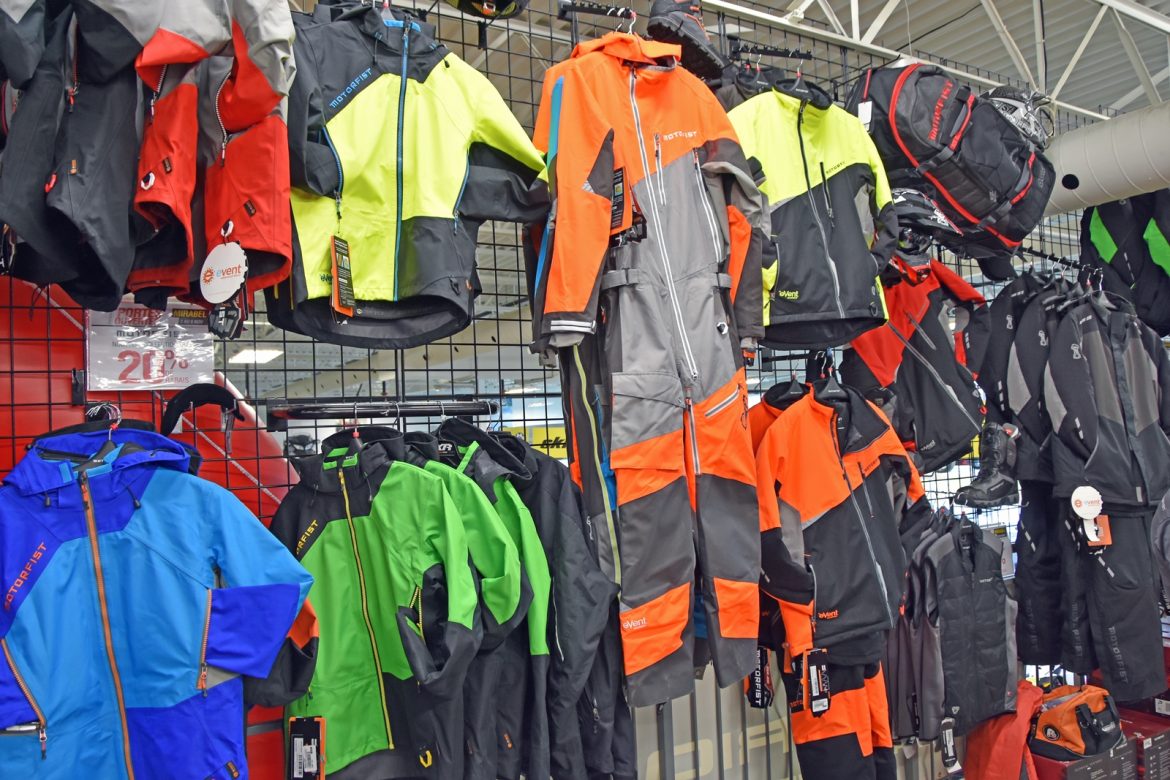 Best Snowmobile Gear of 2017