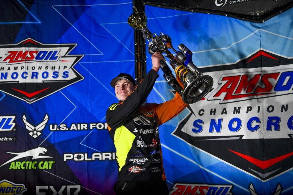 Snocross Season Opener Climbs Mt. Zion with AMSOIL Dominator Suprise 6